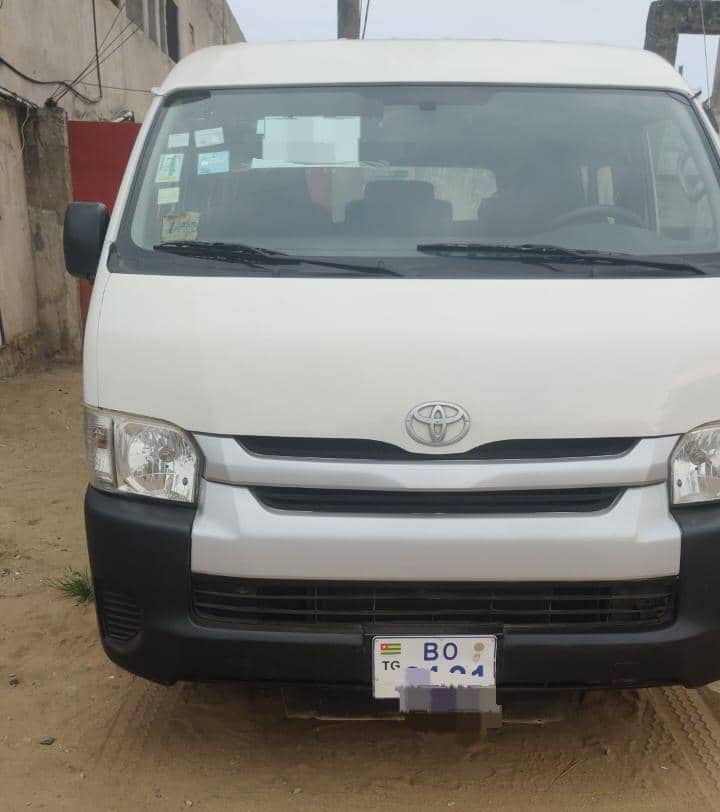 Toyota Hiace GL occasion 2021 diesel manuel 15 places