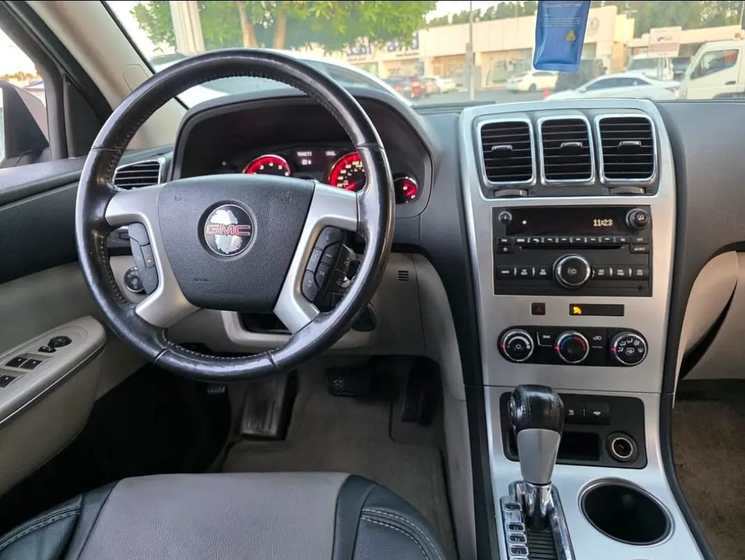 GMC Acadia SL 2011 Essence Boîte Automatique