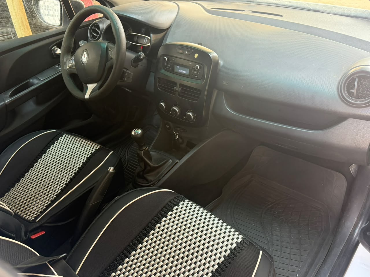 Renault Clio 4 2016 Diesel Manuelle Climatisée – 128 000 km