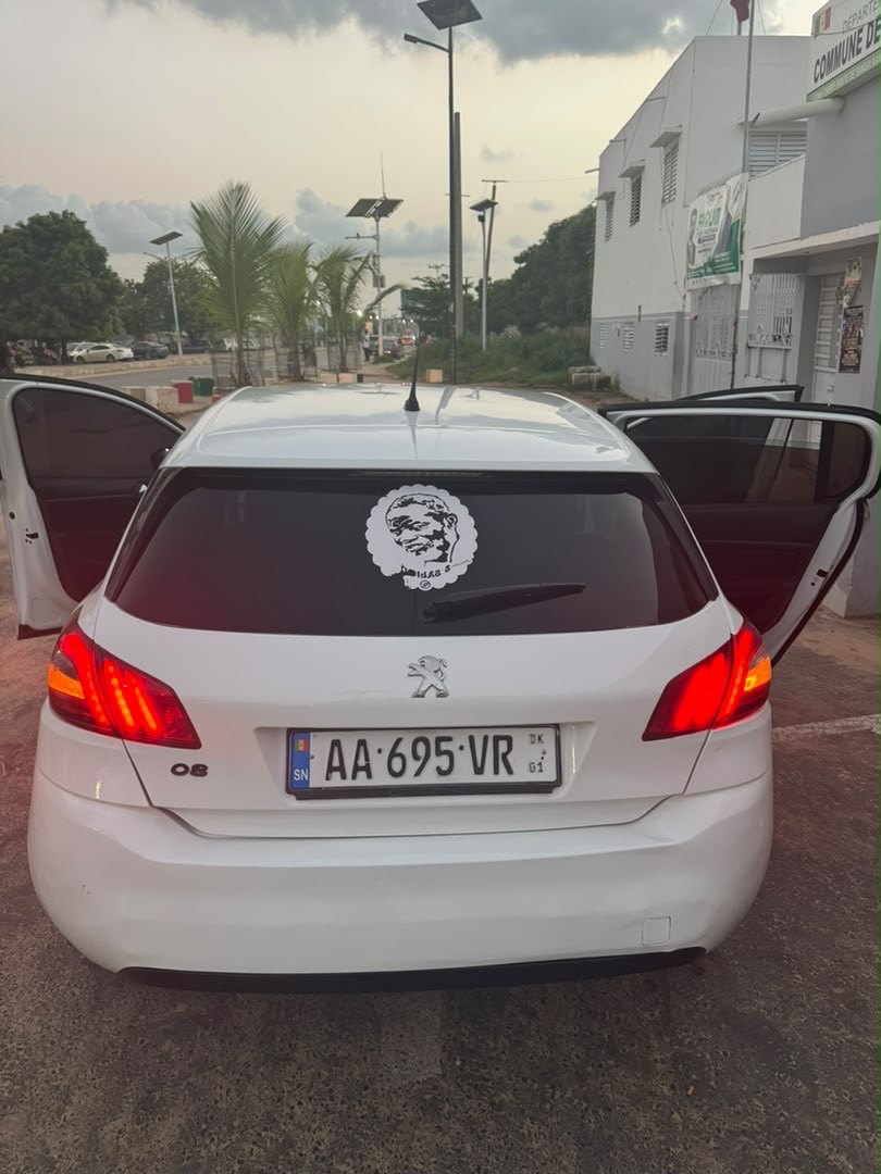 Peugeot 308 2018 Diesel Manuelle Climatisée