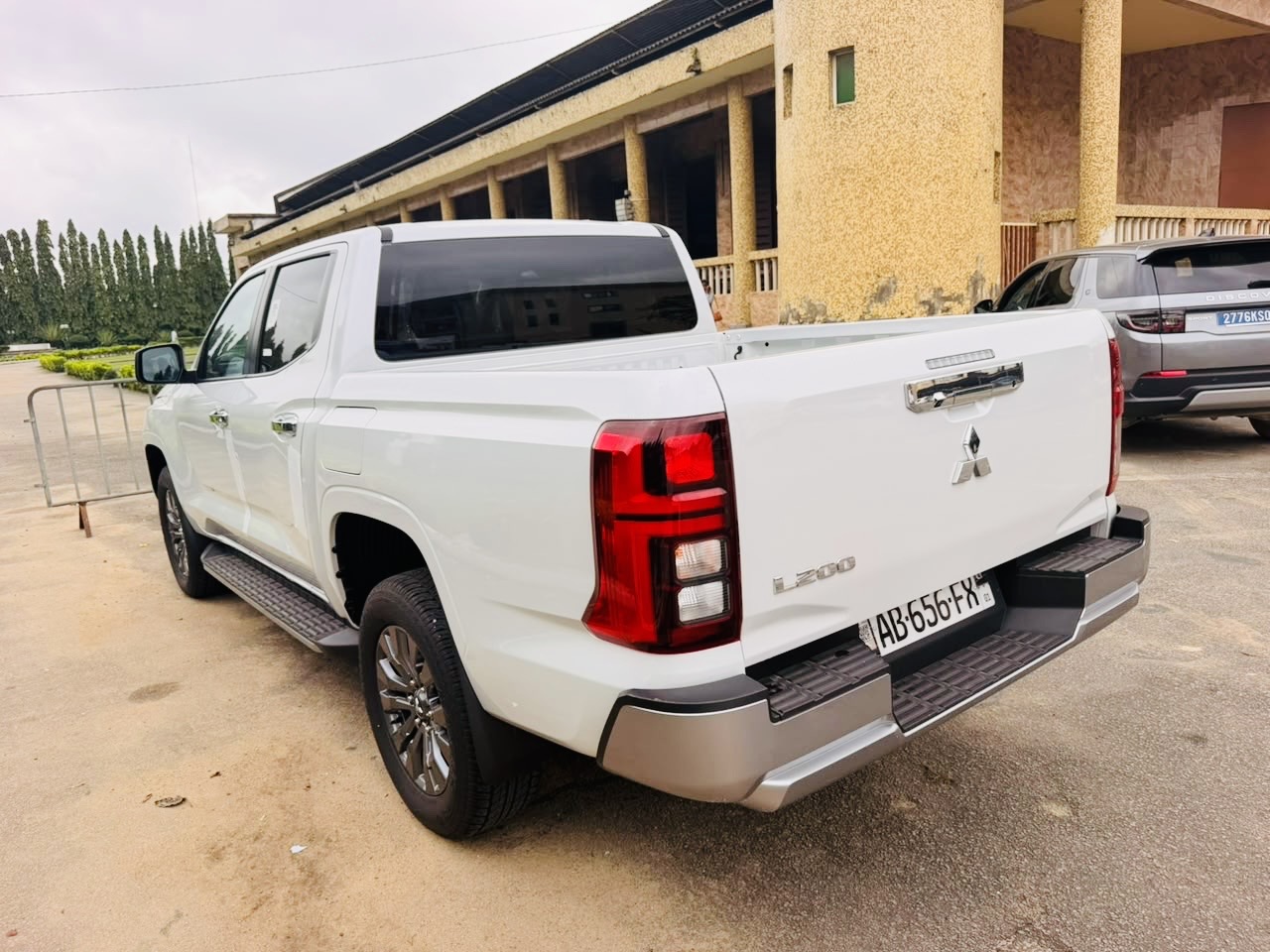 MITSUBISHI L200 AUTOMATIQUE ANNÉE 2026