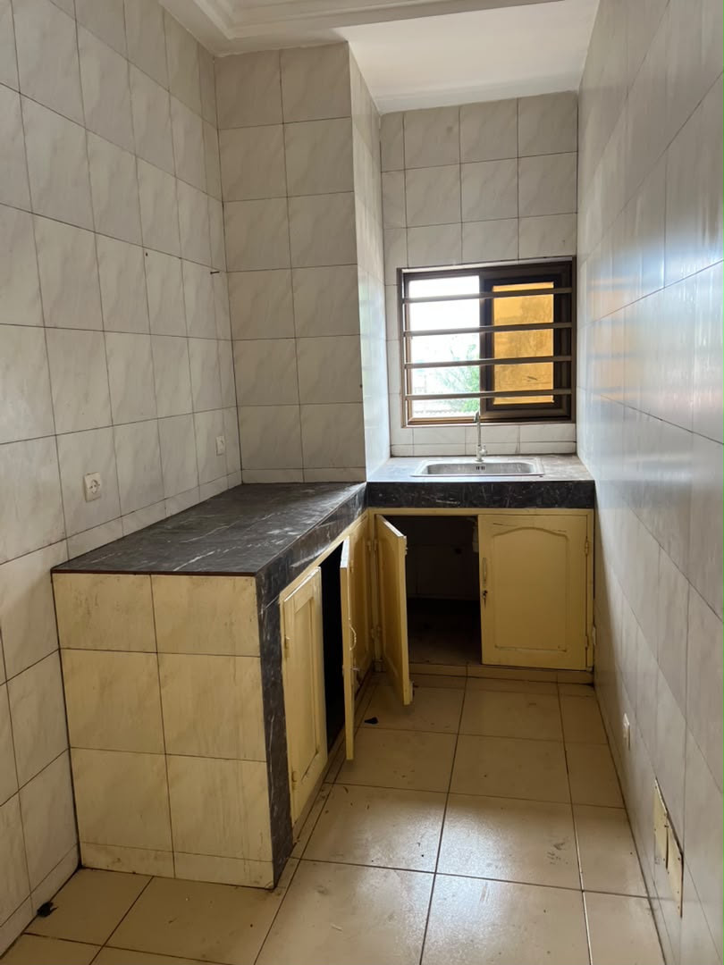 Appartement 2 chambres salon à louer à Lomé – Togo