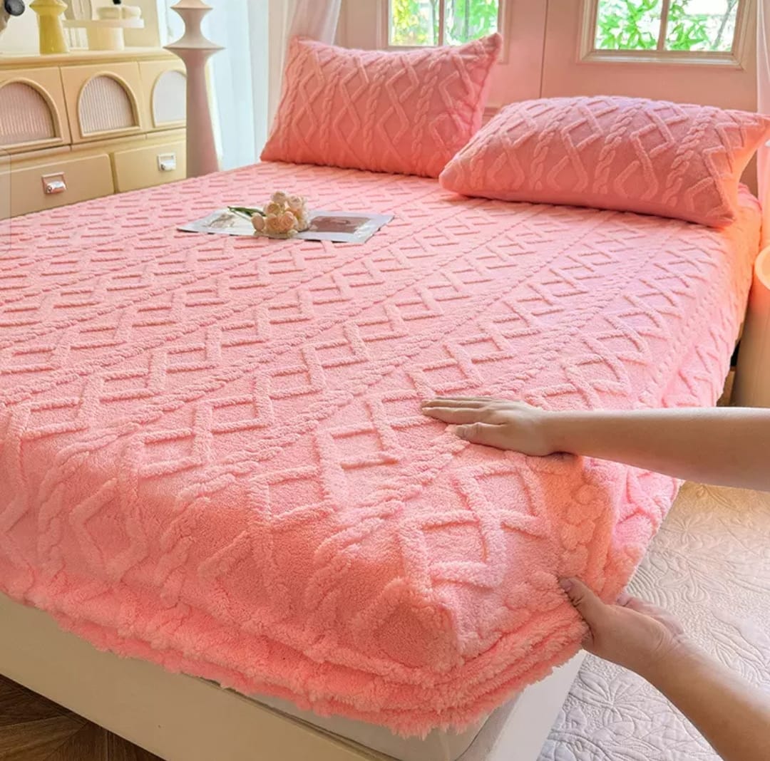 Drap Housse en Polaire + 2 Taies d’Oreiller – Ensemble Literie