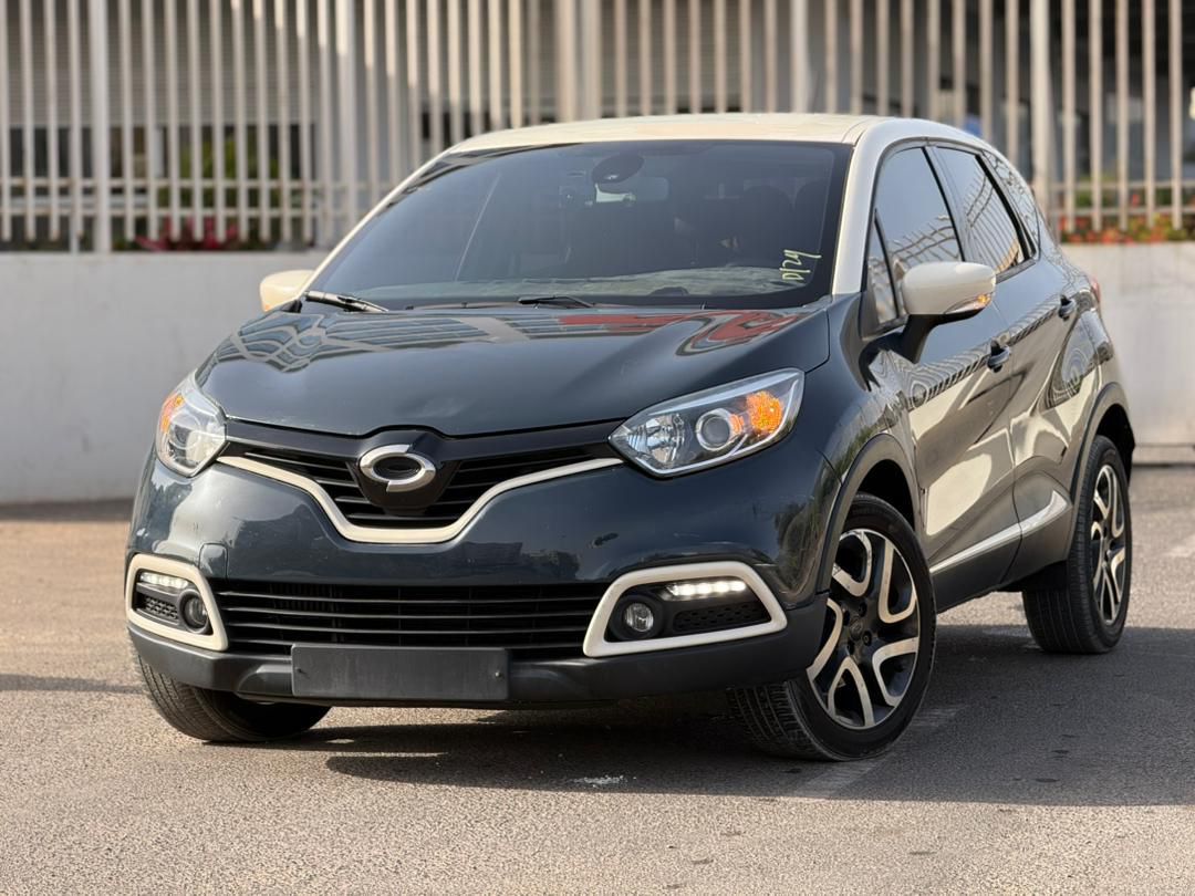 RENAULT QM3 2016