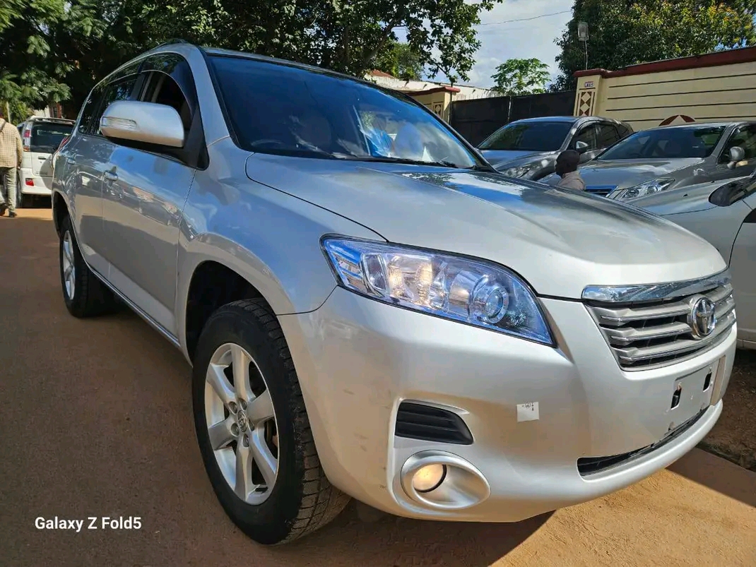 Toyota Vanguard 2014