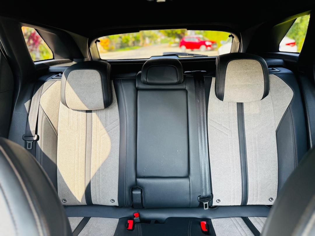 Peugeot 3008 Hybrid rechargeable essence année 2021 automatique