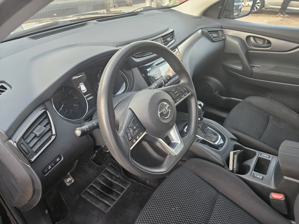 Nissan Qashqai Occasion 2018 Automatique Essence Climatisée – 150 000 km