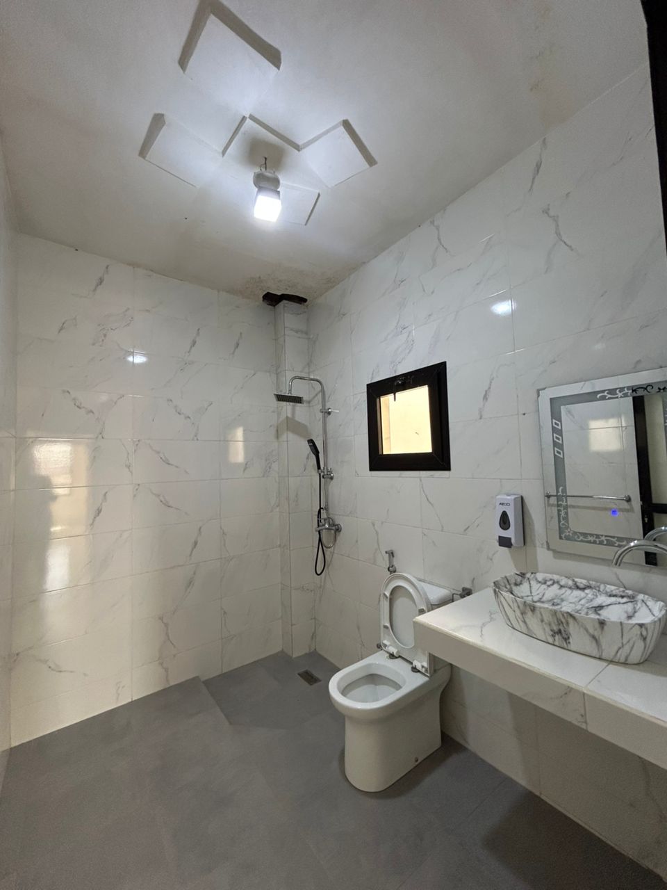 Duplex à louer à Comico Ouakam