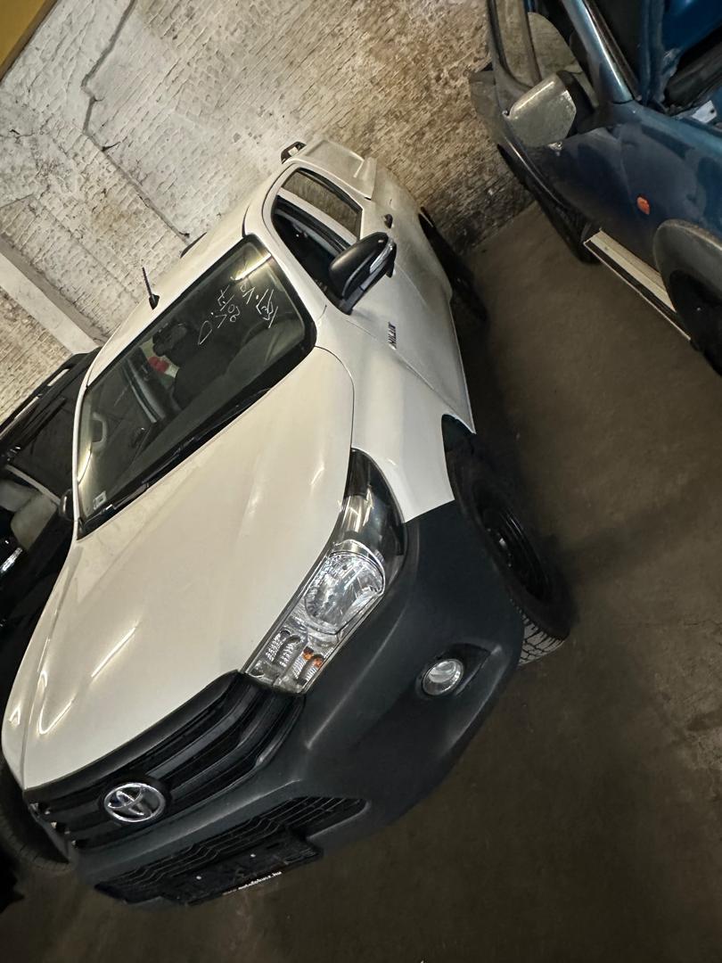 Toyota Hilux 2017 essence manuelle