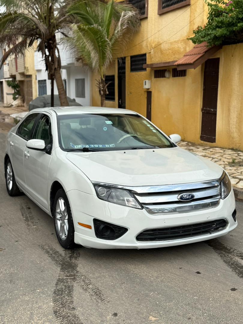 Ford Fusion 2012 automatique essence  à vendre À Dakar