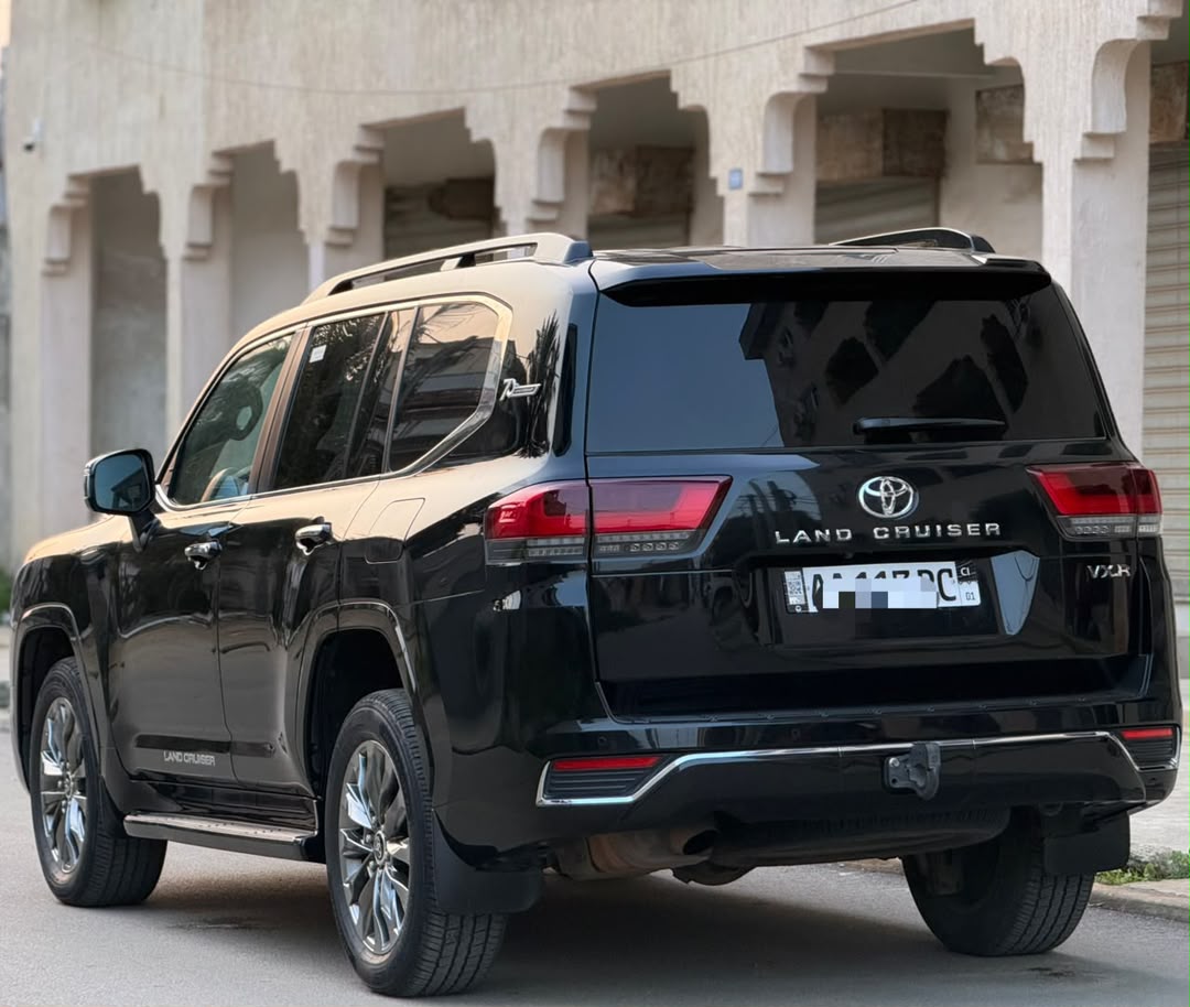 Toyota Land Cruiser VX-R 70th Anniversary 2025 Essence Automatique