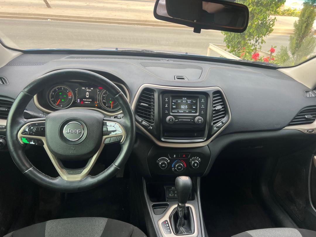 Jeep Cherokee 2018 4x4 Essence Automatique