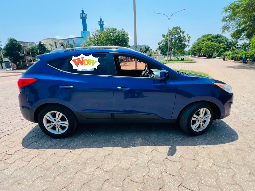 🚗HYUNDAI TUCSON 2011 🚗
