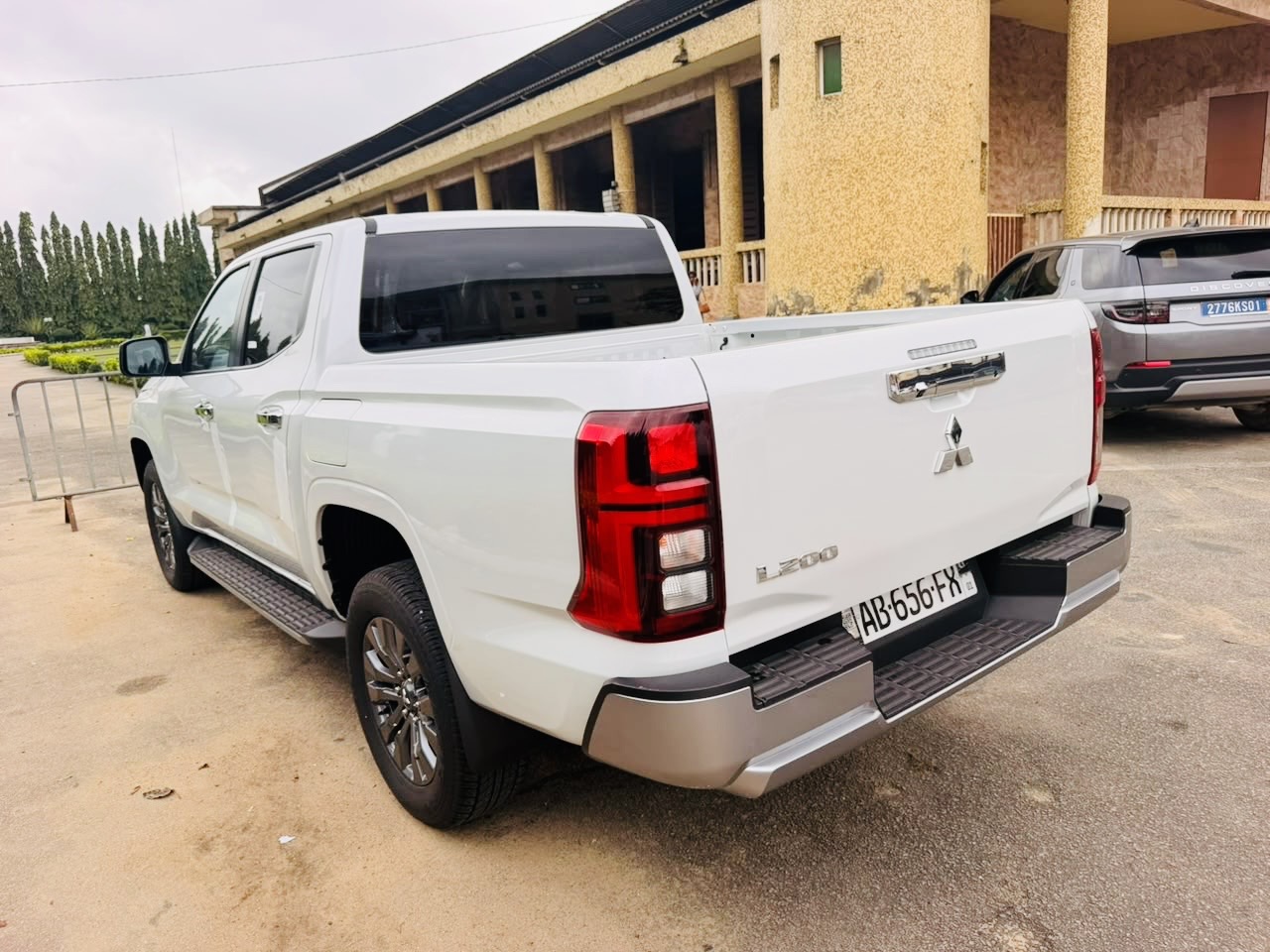 MITSUBISHI L200 AUTOMATIQUE ANNÉE 2026