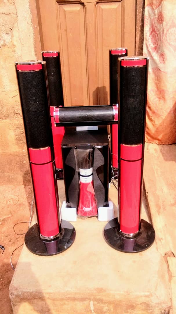 HOME CINEMA DE MARQUE ETKAL NEUF