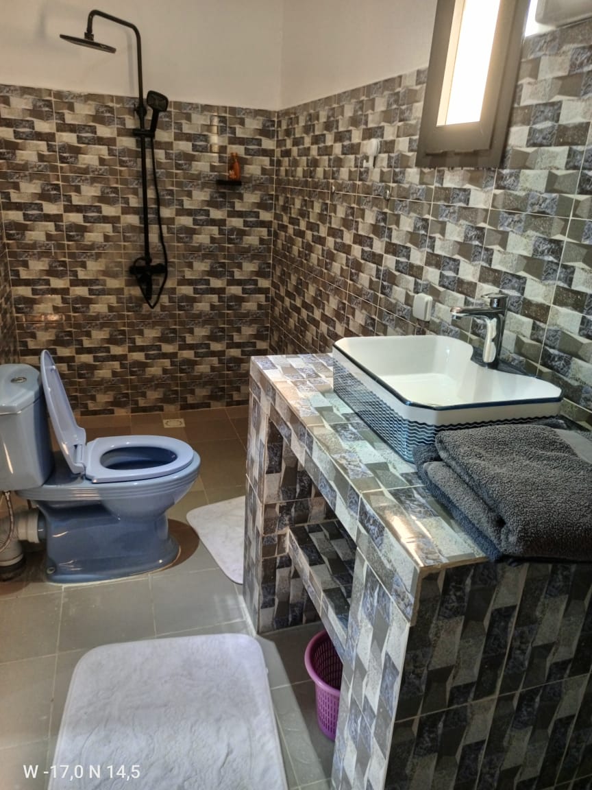 MAISON MEUBLÉE A VENDRE A NGAPAROU