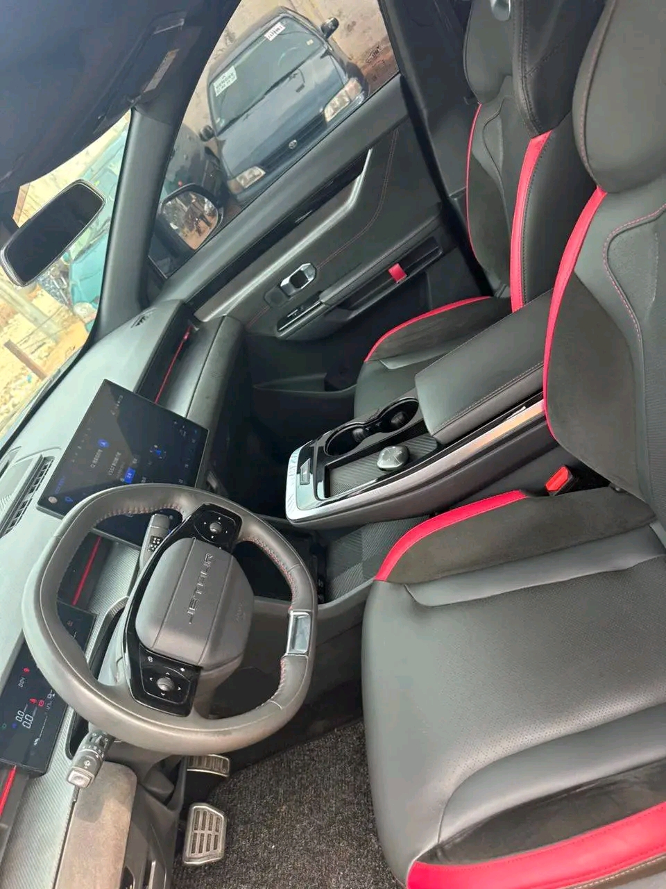 Jetour Dashing Hybride 2025 à vendre à Lomé – Déjà dédouanée