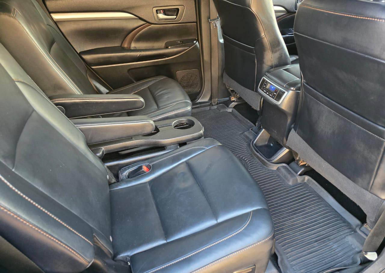 TOYOTA HIGHLANDER 2017