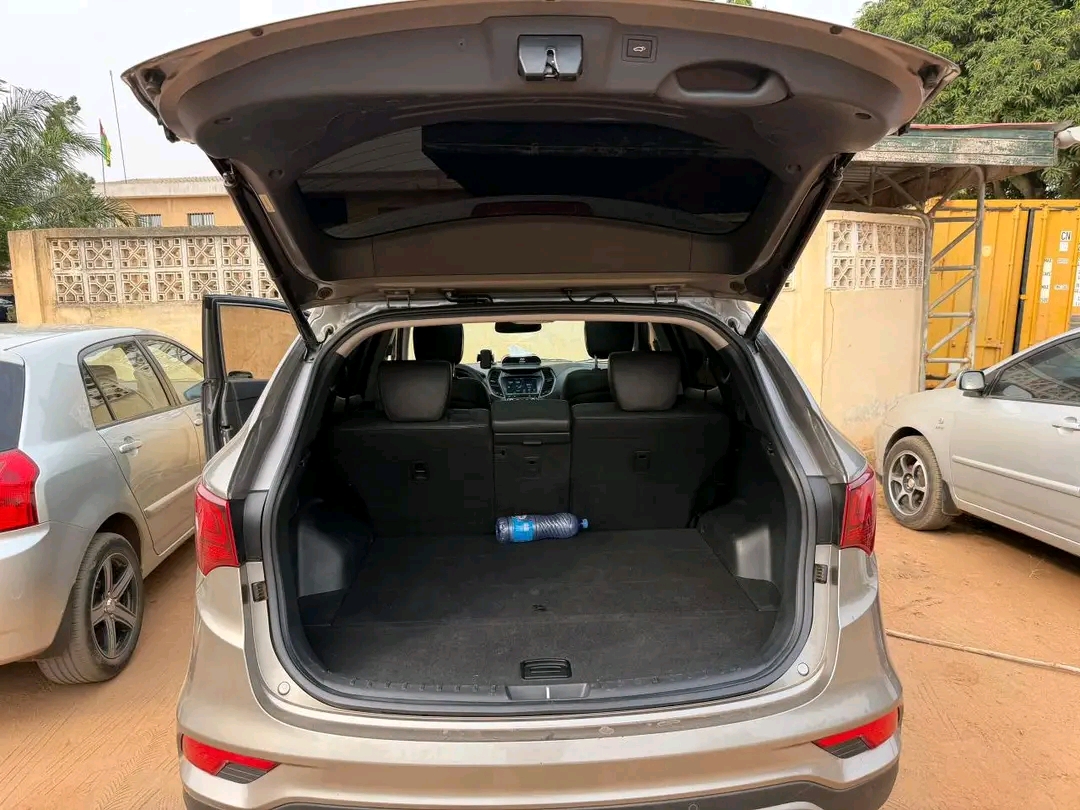Hyundai Santa Fe 2018 à vendre à Lomé – Boîte automatique