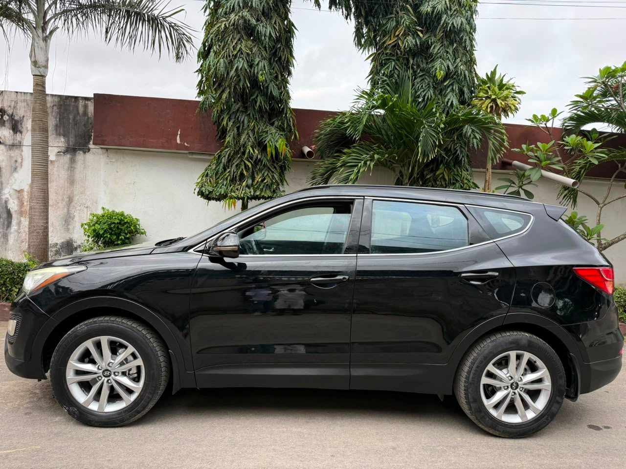 Hyundai Santa Fe 2015 occasion à vendre à Abidjan