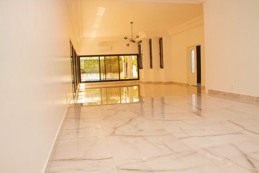 Villa F6 à louer aux Almadies