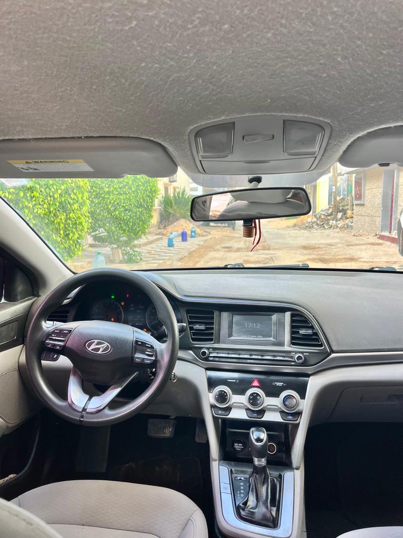 HYUNDAI ELANTRA 2019