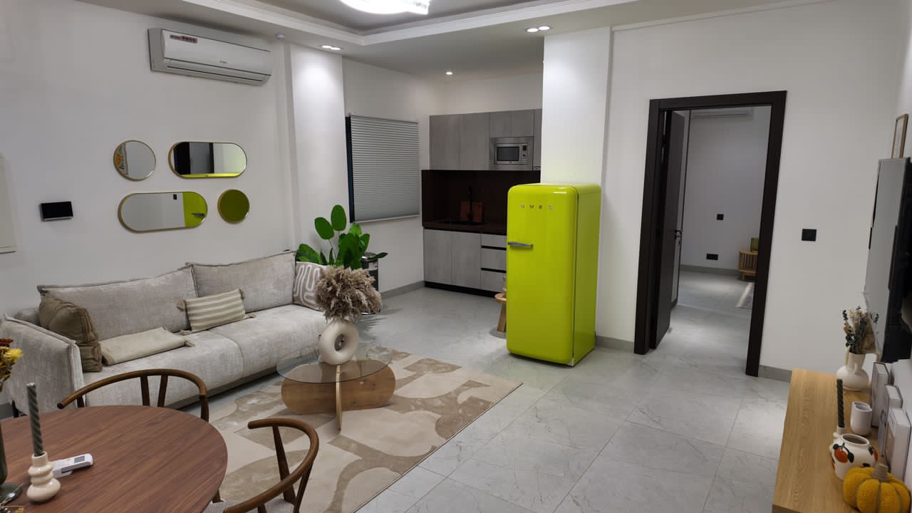 Studio meublé à louer – Point E