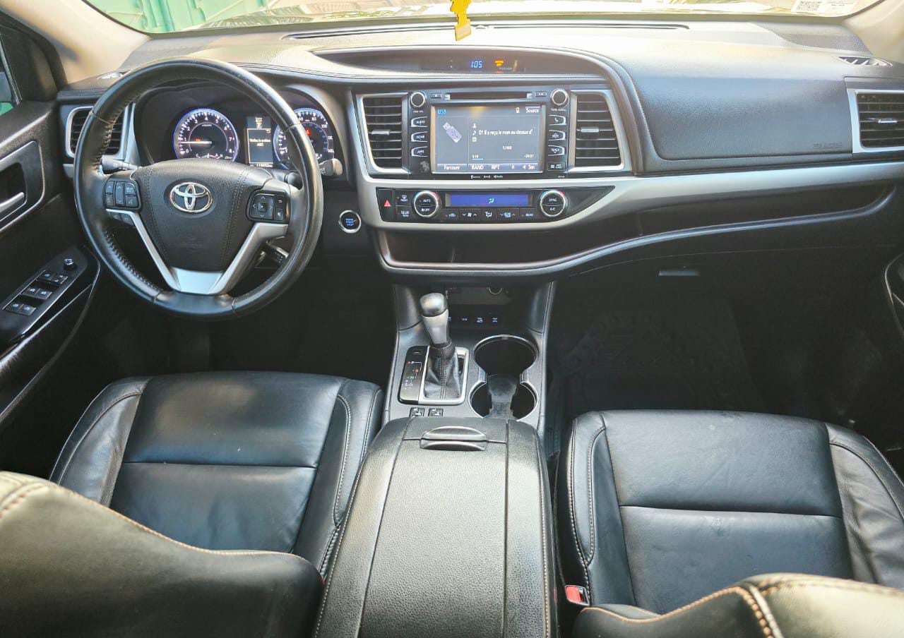 TOYOTA HIGHLANDER 2017