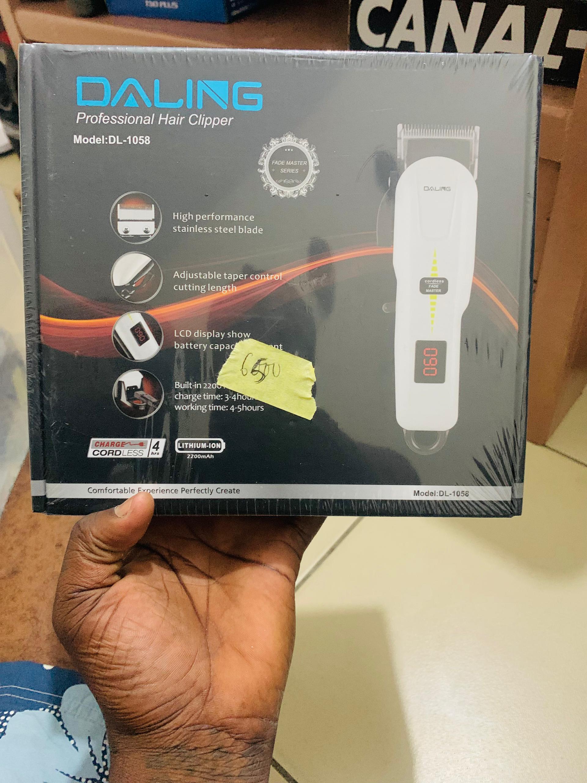 Tondeuse changeable et à courant