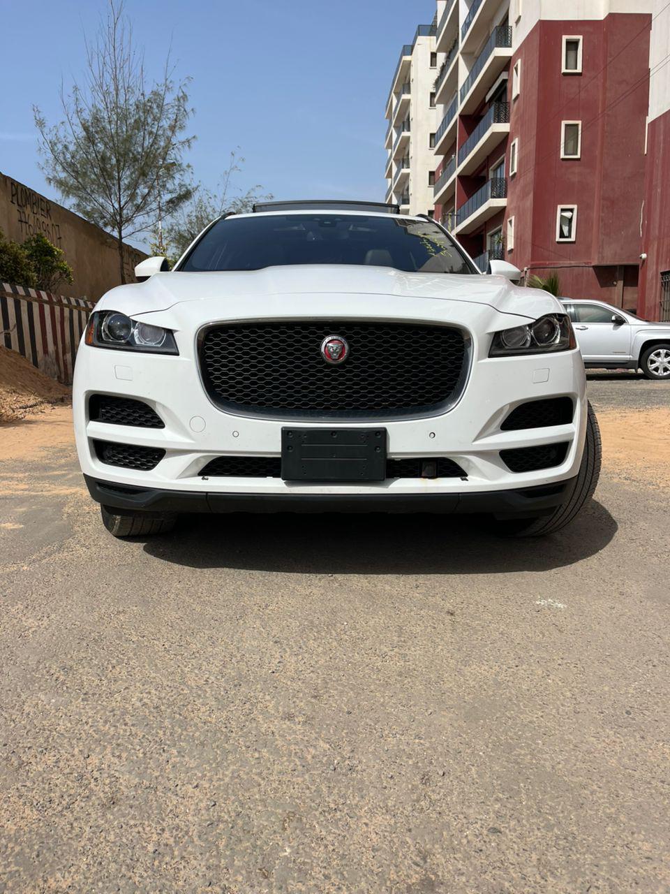 Jaguar F- pace année 2017