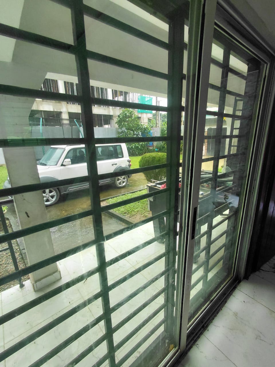 Villa Basse 5 Pièces – 500 m², ACD, Cocody Angré CHU à Abidjan