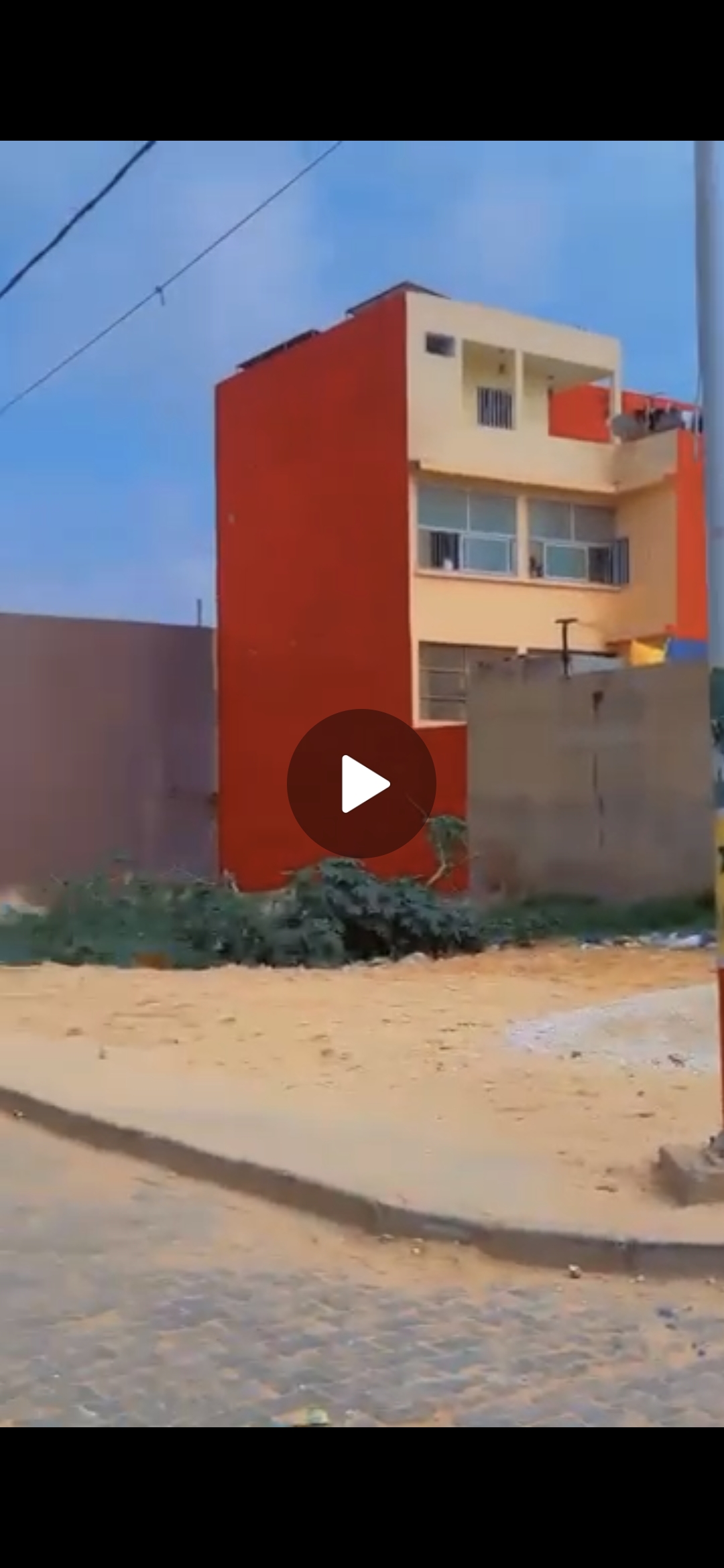 Terrain d’Angle 300 m²