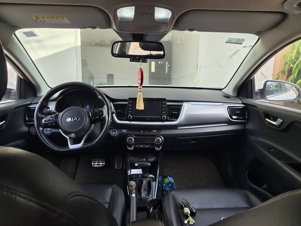 Kia Stonic 2019 Automatique Essence à vendre à Dakar Mermoz