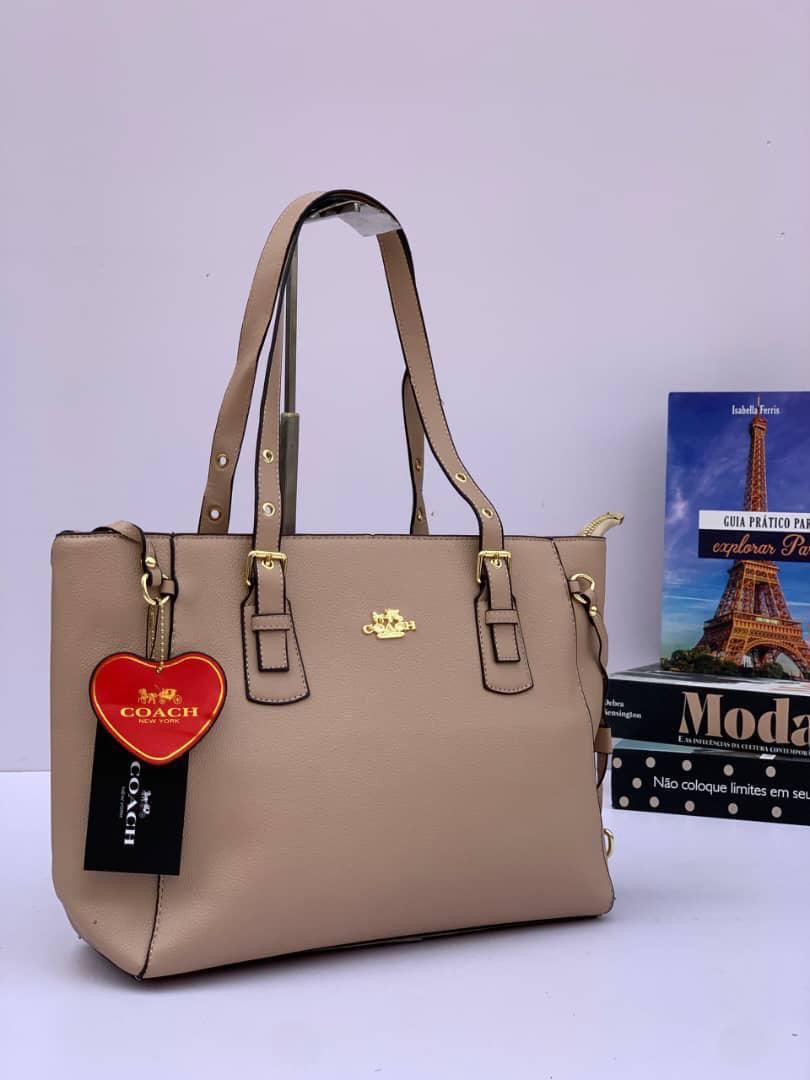 Plat sacs vêtements