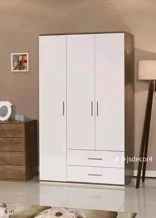 Armoire