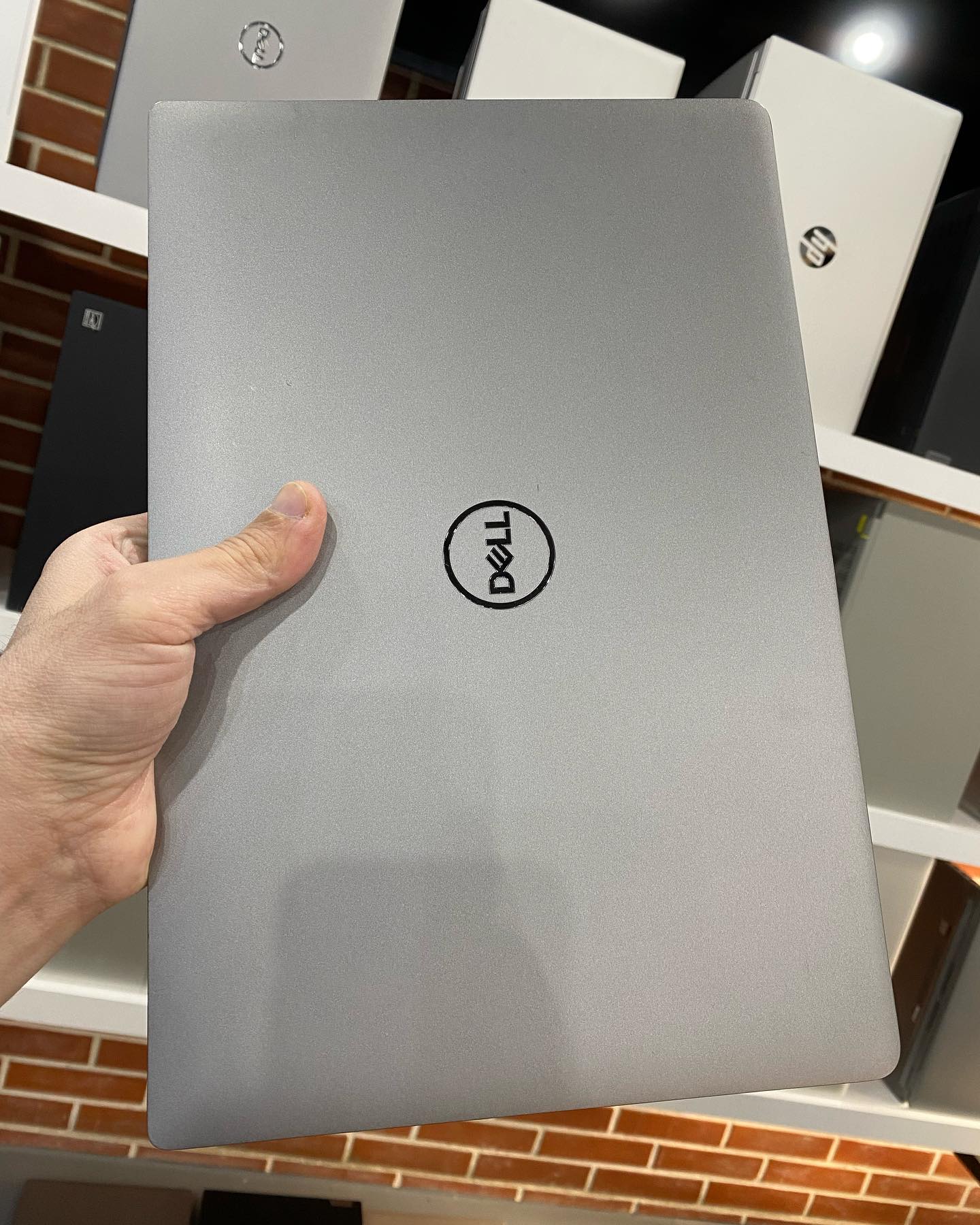 Dell latitude 5430 intel core i7 (10 cœurs et 12 Processeurs logique)