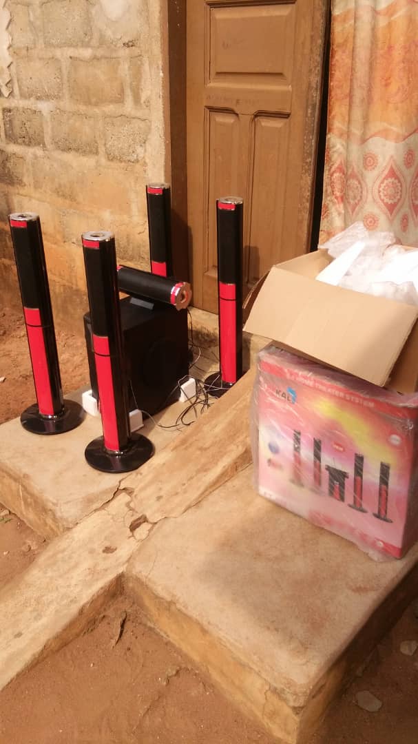 HOME CINEMA DE MARQUE ETKAL NEUF