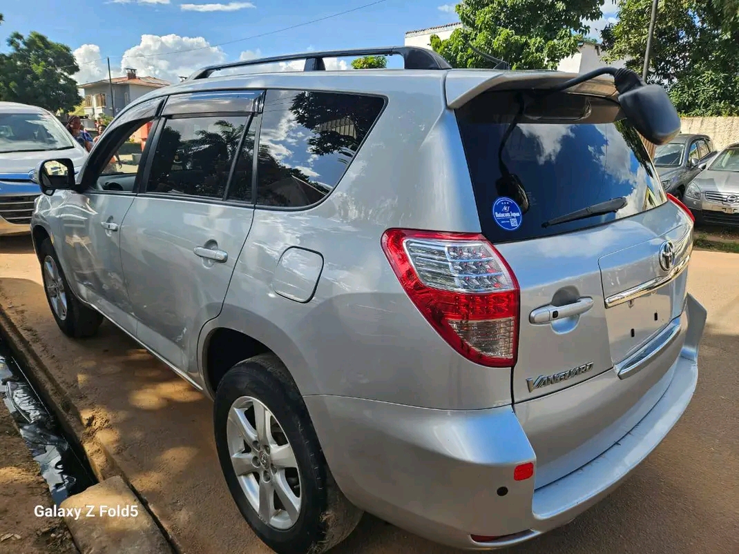 Toyota Vanguard 2014
