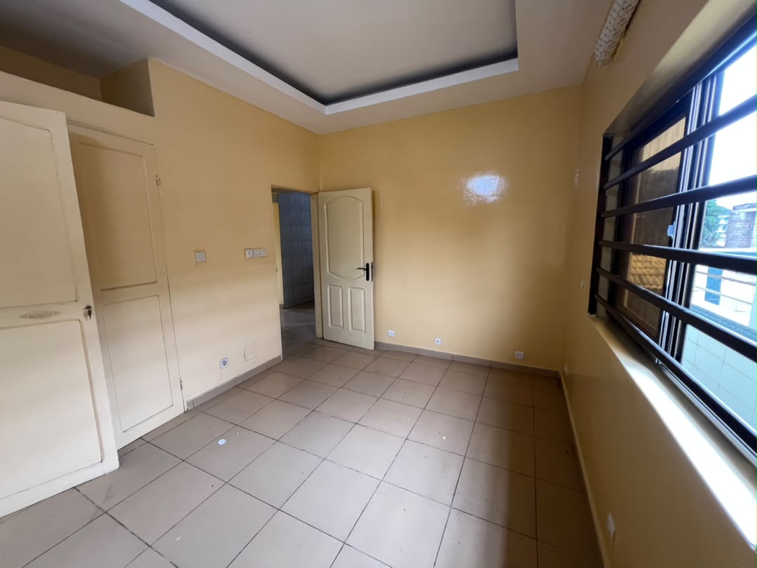 Appartement 2 chambres salon à louer à Lomé – Togo