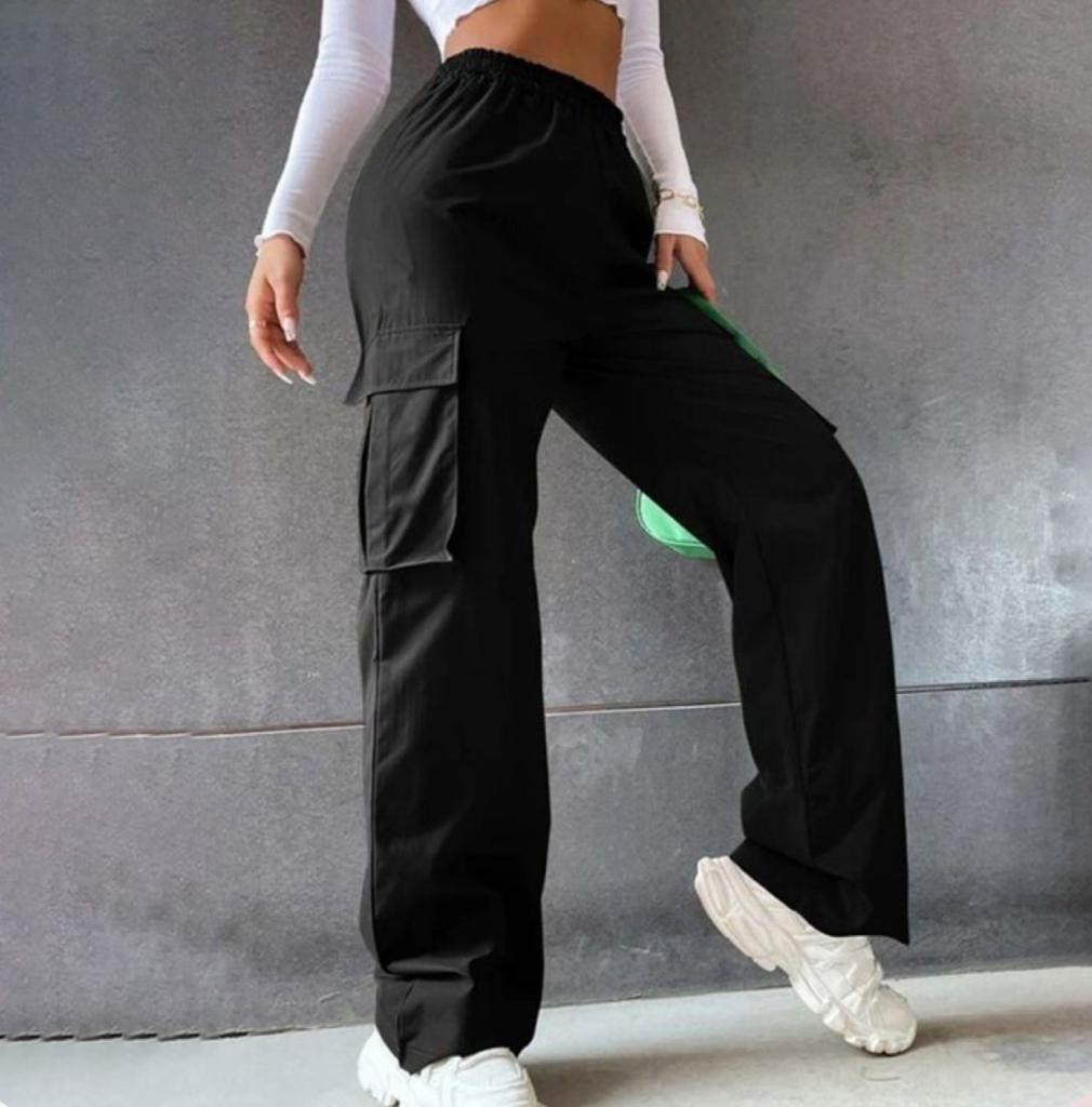 Cargo Femme à Vendre