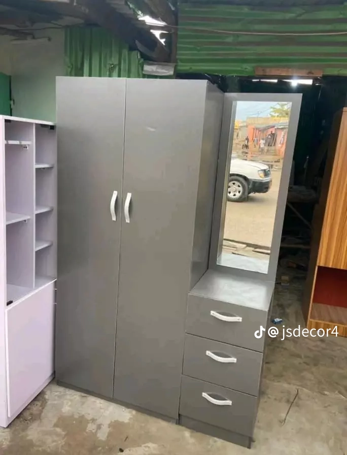 Armoire