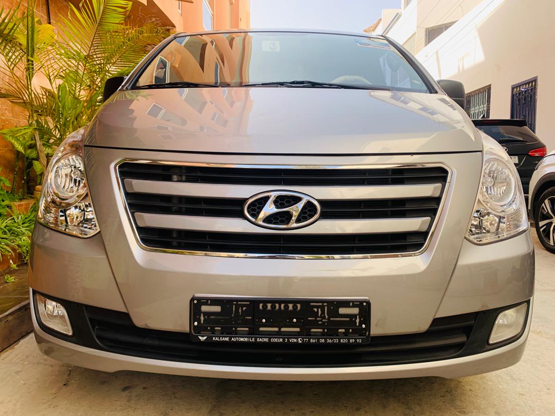 Hyundai grand starex 2017