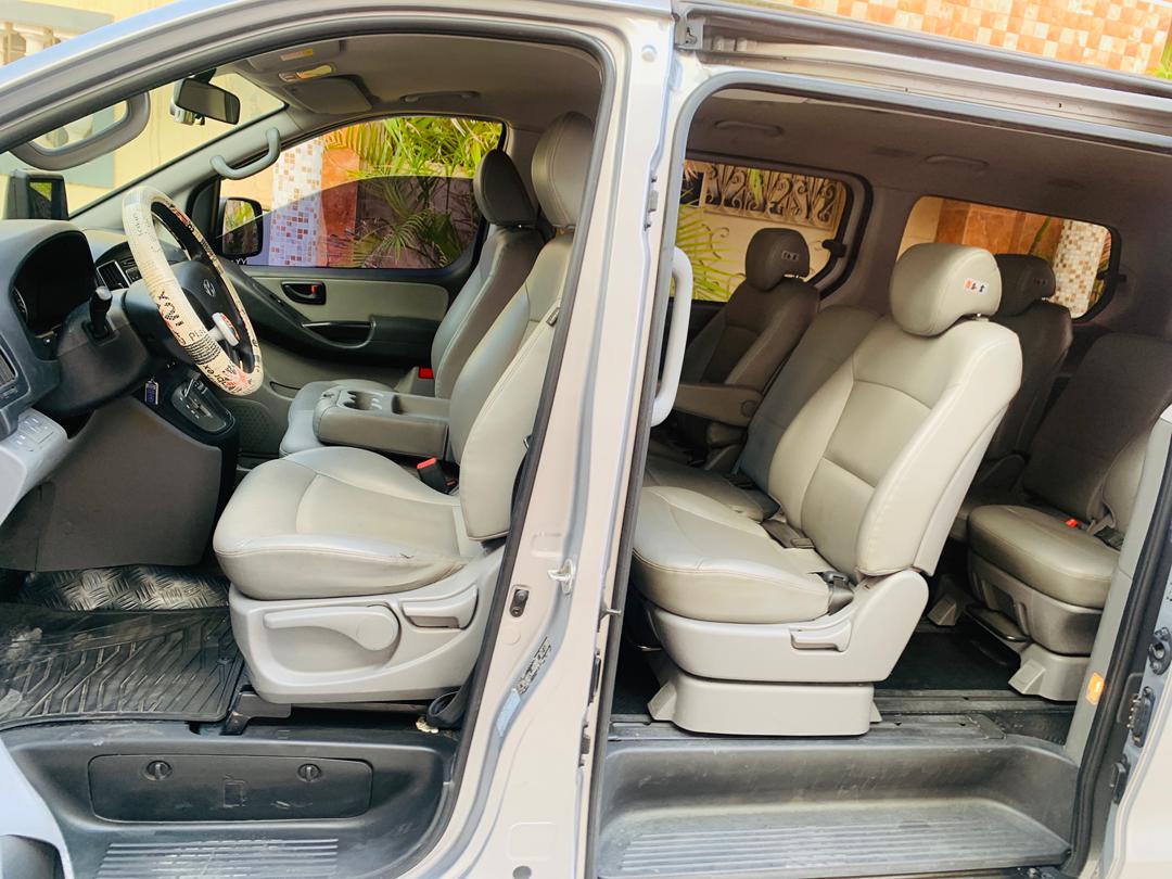 Hyundai grand starex 2017