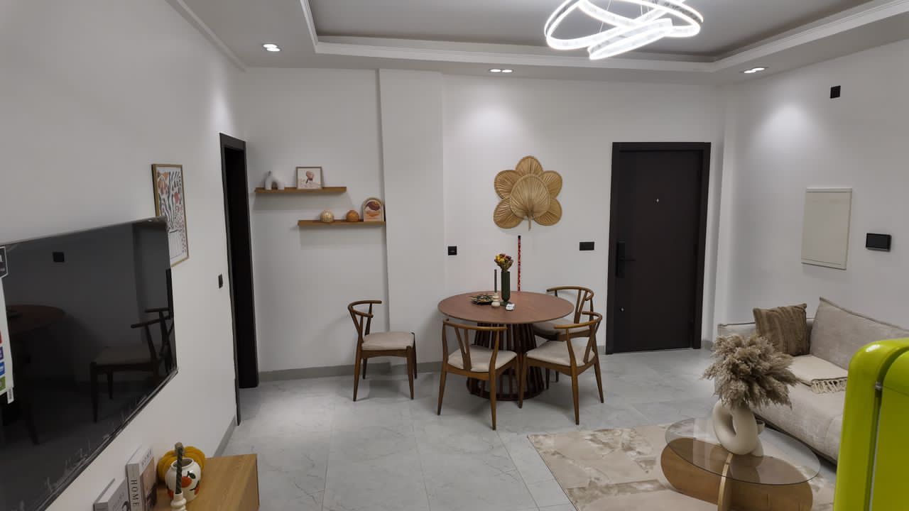 Studio meublé à louer – Point E