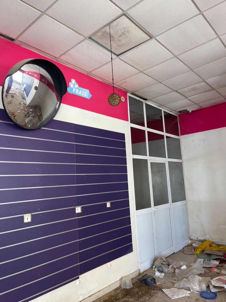 Showroom à Louer à Ouakam – Local Commercial Idéal