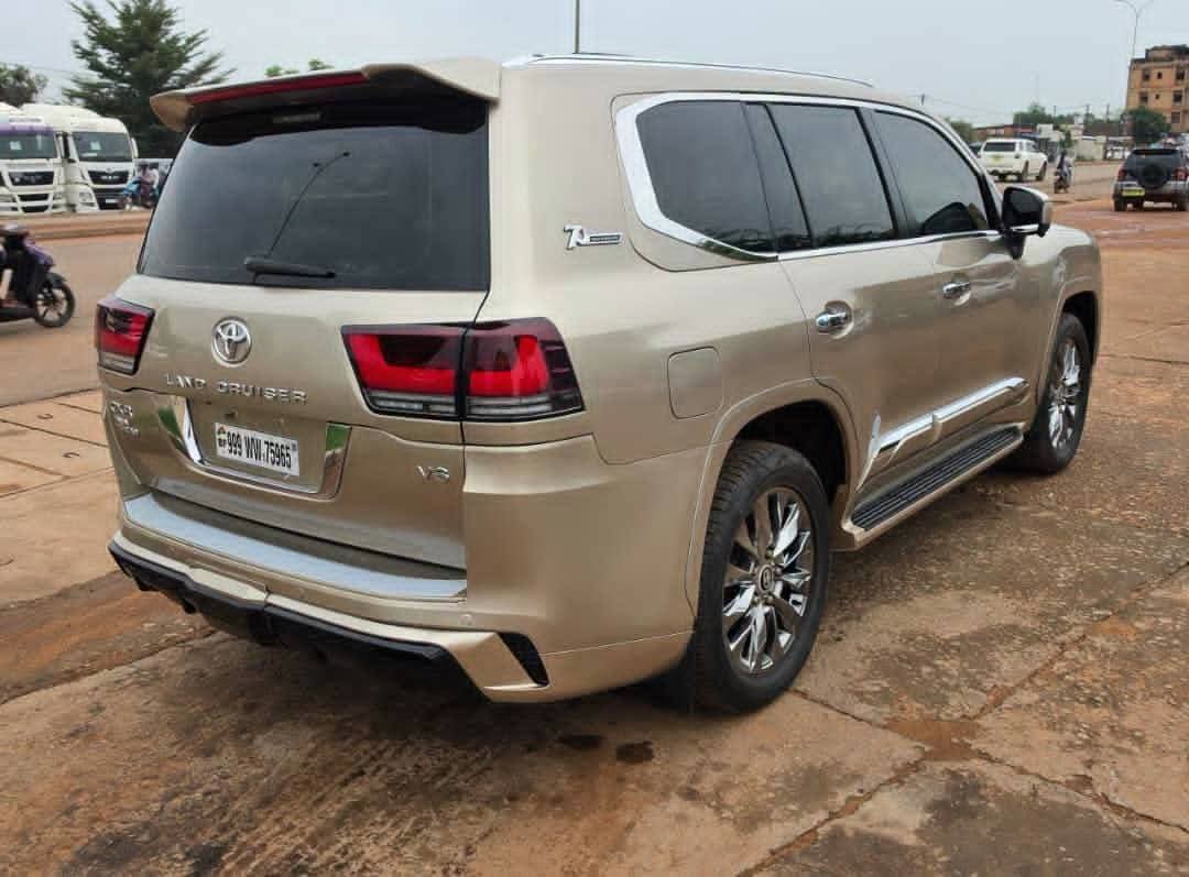 Toyota Land Cruiser Prado 2013