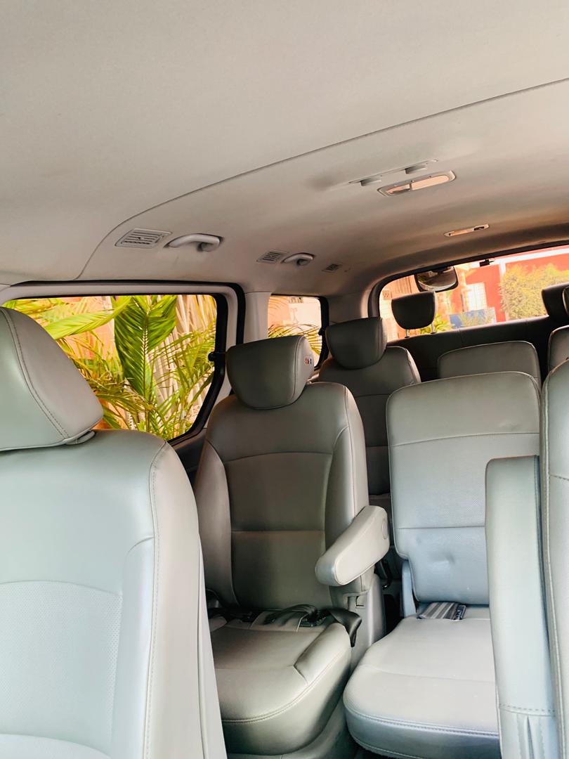 Hyundai grand starex 2017