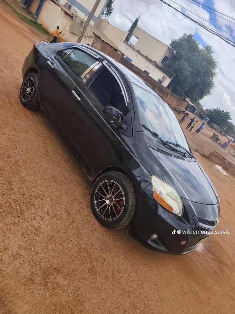 Yaris berline 2008