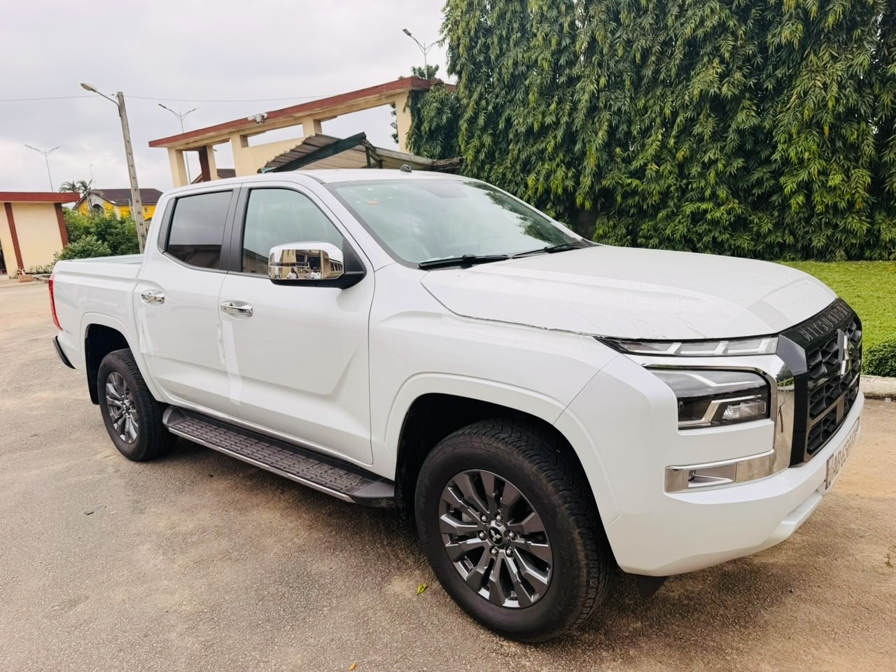 MITSUBISHI L200 AUTOMATIQUE ANNÉE 2026