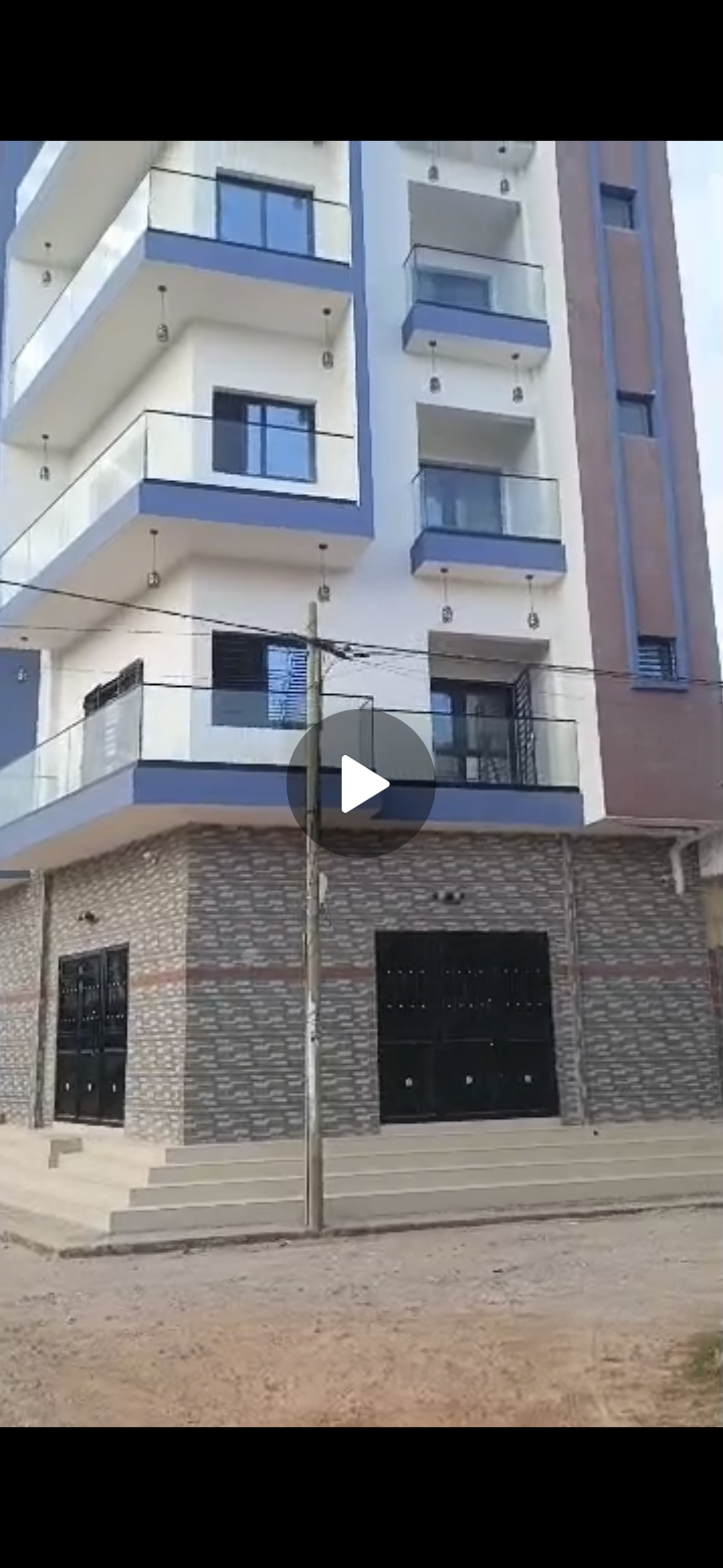 R+4 Neuf de 9 Appartements sur 200 m² à Vendre à Zac Mbao